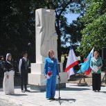 В Симферопольском районе открыли мемориал жертвам депортации крымских татар