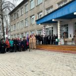 В Амурской области «Единая Россия» открыла Парту Героя и мемориальную доску