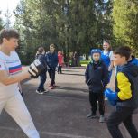 Активисты «Женского движения Единой России» навестили белгородских детей в оздоровительном лагере Костромской области