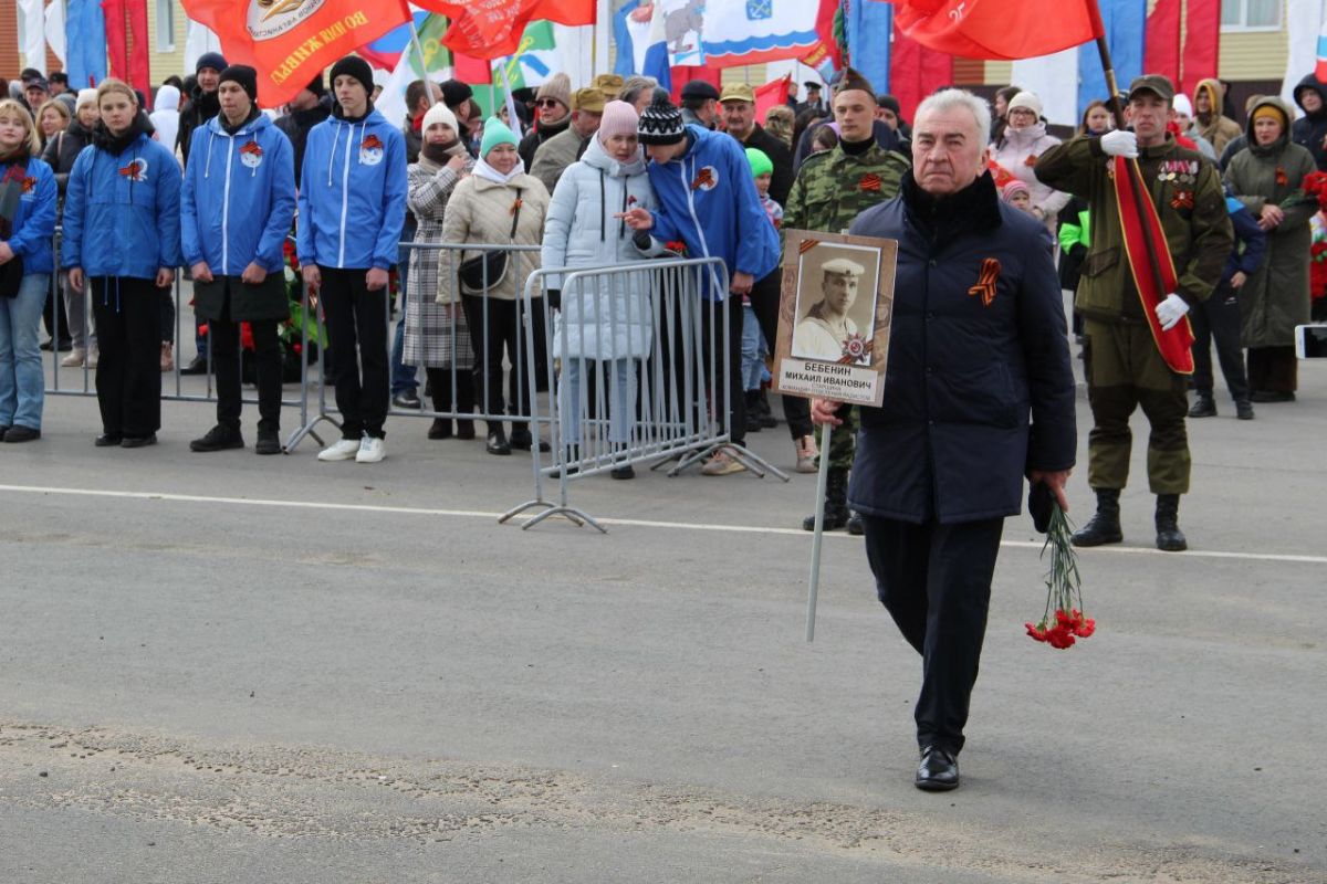 Сергей Бебенин посетил 9 Мая торжественно-траурные мероприятия в  Подпорожском районе | 09.05.2024 | ЛенОбласть - БезФормата