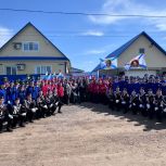 Парады у домов ветеранов ВОВ Башкортостана продолжаются