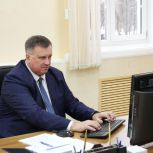 Заслуженный врач РФ Анатолий Овсянкин проголосовал на ПГ-2025 «Единой России»