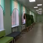 В рамках реализации партийного проекта «Единой России» «Новая школа» в поселке Родники Троицкого района состоялось торжественное открытие Родниковской школы после капитального ремонта