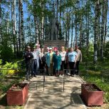 Первичные отделения «Единой России» реализовали проекты по благоустройству и патриотическому воспитанию
