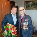 Ильсур Метшин вручил знак «Почетный гражданин Казани» 99-летнему ветерану Каую Хасанову