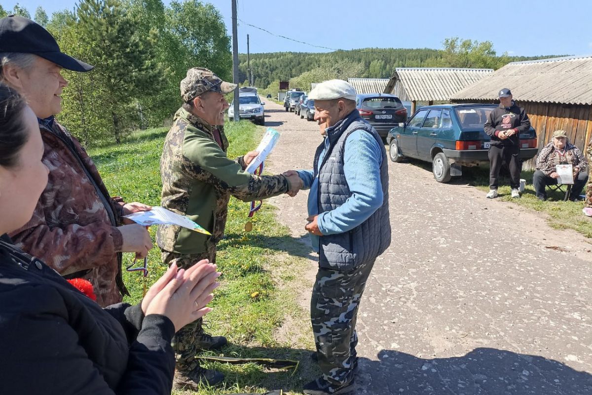 Сторонники «Единой России» провели первенство по рыбной ловле, посвящённое 80-летию Дня Победы