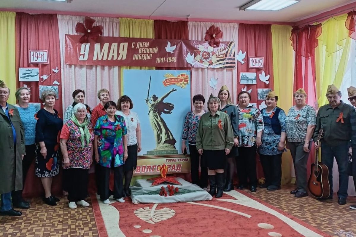 Каслинские единороссы провели мероприятие «Песни, опаленные войной»