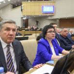 «Единая Россия» обсудила с Минстроем проблему расселения аварийного и ветхого жилья в Арктике