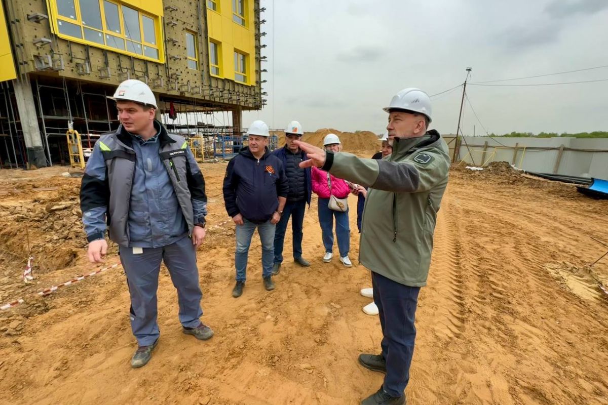 Депутат Мособлдумы провел мониторинг строительства нового детского сада в Домодедове