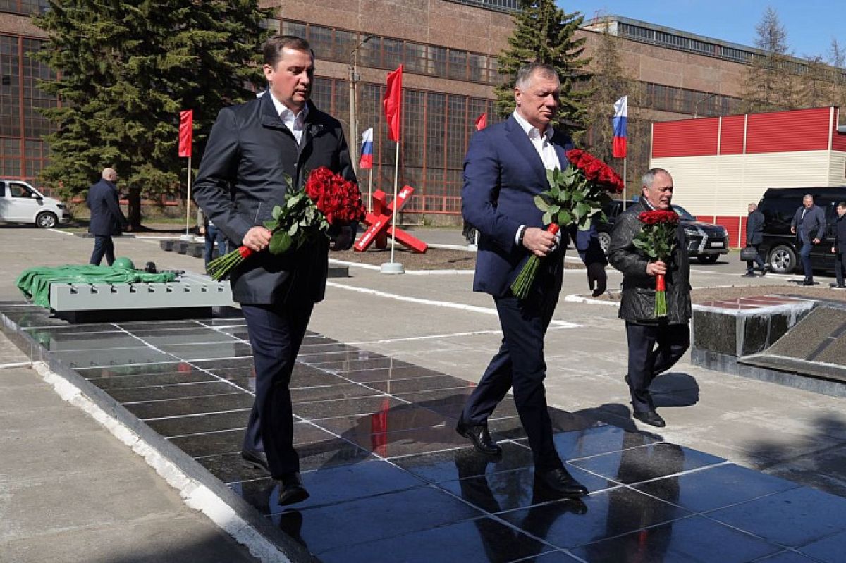 В Северодвинске вице-премьер Марат Хуснуллин почтил память павших героев Великой Отечественной войны