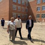 Александр Орионов проинспектировал капитальный ремонт школы в Тамбовском округе