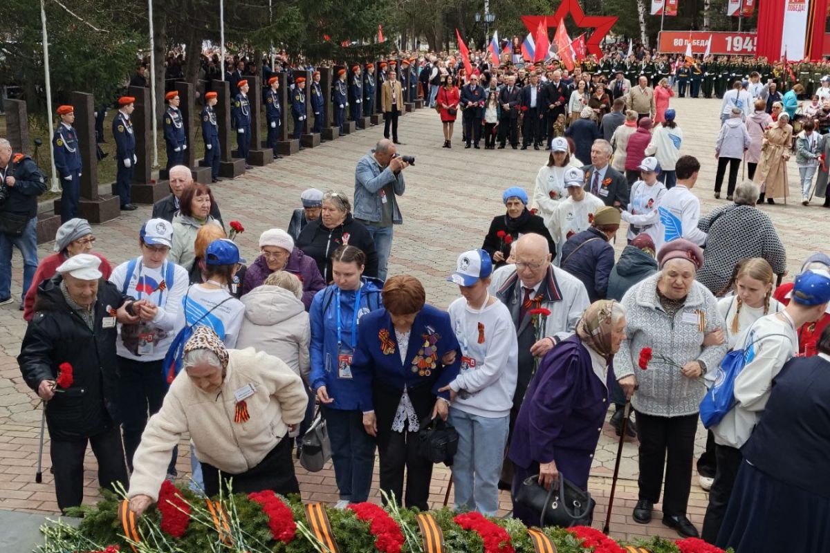 Депутаты партии «Единая Россия» почтили память героев Великой Отечественной войны