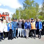 Активисты Тракторозаводского местного отделения партии «Единая Россия» провели масштабную акцию по уборке военной техники