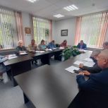 Депутаты Собрания депутатов Саткинского муниципального округа фракции «Единой России» провели совместное заседание комиссий по финансам, бюджету, экономической политике и по социальным вопросам