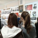 Семилукские единороссы провели патриотическую акцию, посвященную Дню Победы