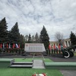 В Пензе торжественно открыли восстановленную стелу в честь погибших в годы Великой Отечественной войны работников Завода имени Фрунзе
