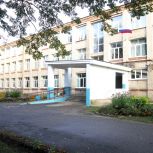 В поселке Островское идет капитальный ремонт школы