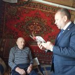 В Арске поздравили ветеранов с 80-летием Победы