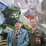 На северо-востоке Москвы единороссы открыли мурал  «Защитникам Отечества»