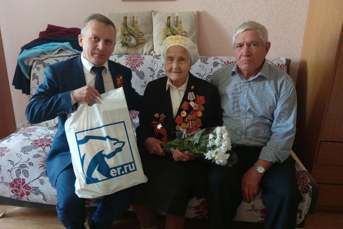 С поздравлениями – к ветерану Великой Отечественной