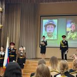 В Южном Бутове открыли две Парты Героя при поддержке «Единой России»