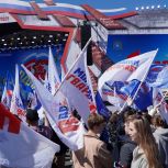 В Самаре более 1,5  тысяч активистов «Единой России» со всего региона приняли участие в первомайской акции «Доблестный труд – гарантия Победы»