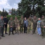 Партийцы из Углегорского района навестили бойцов в зоне СВО