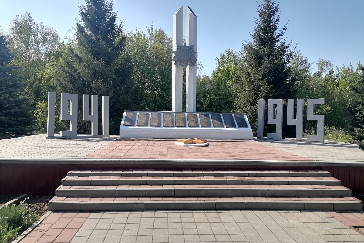 По народной программе в Ржаксинском округе отремонтировали мемориал воинской славы