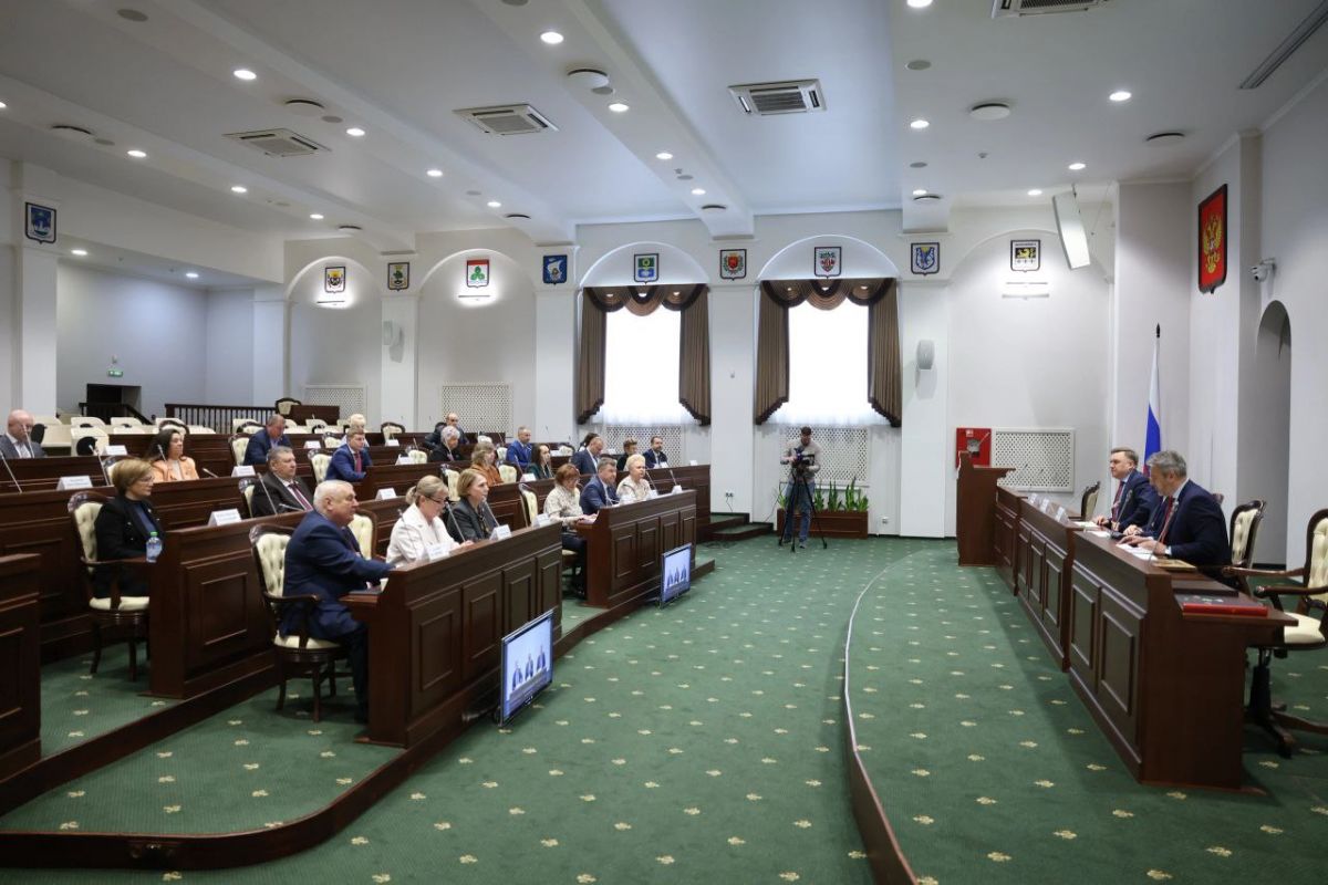 Депутаты Северо-Запада обсуждают культуру и туризм под председательством Виктора Остренко