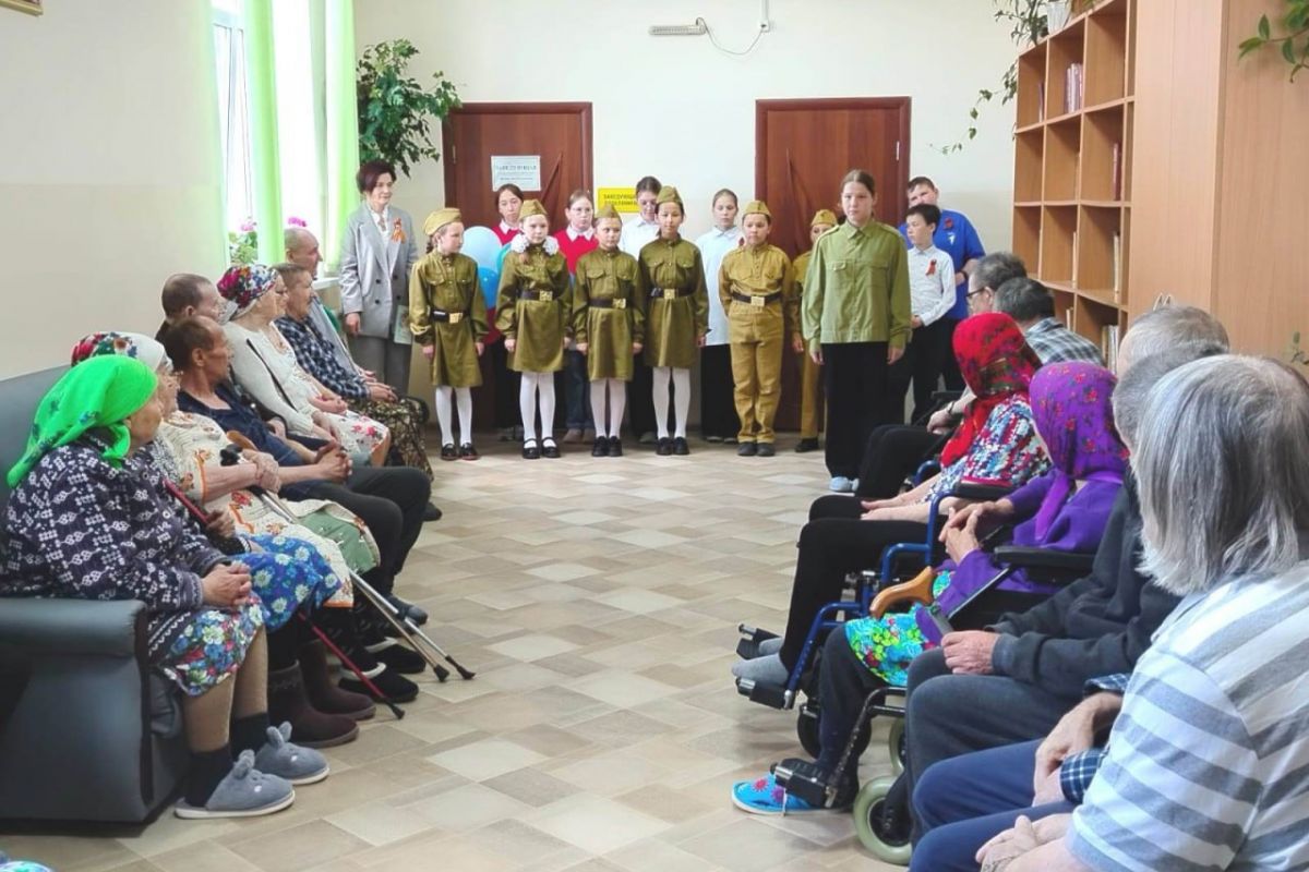 Юные волонтеры Победы Красночетайского округа посетили ветеранов войны и тружеников тыла