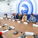 Корпоративный демографический стандарт: в Волгограде обсудили вопросы поддержки семьи