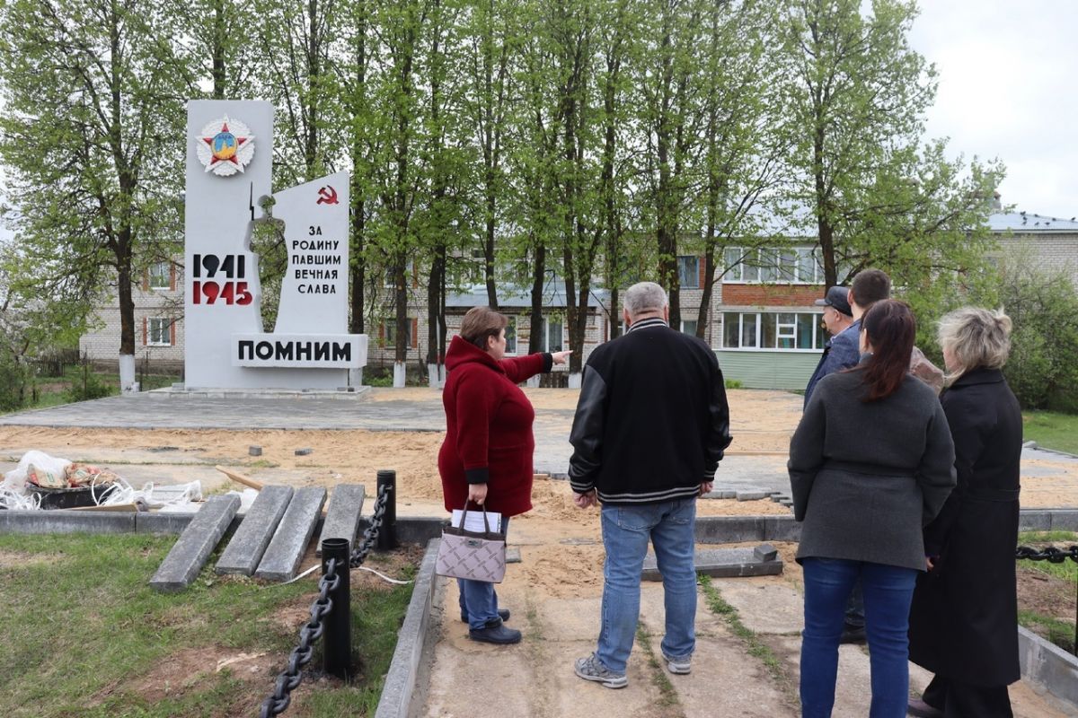 Иван Бахилов проверил ход ремонта социальных объектов в Касимовском округе