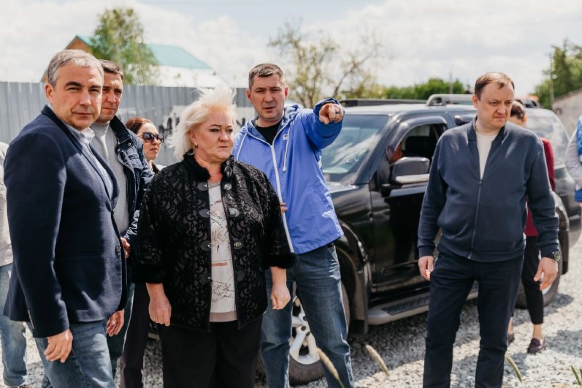 Александр Орел и Денис Моисеев выполнили ряд обращений жителей Коркинского округа