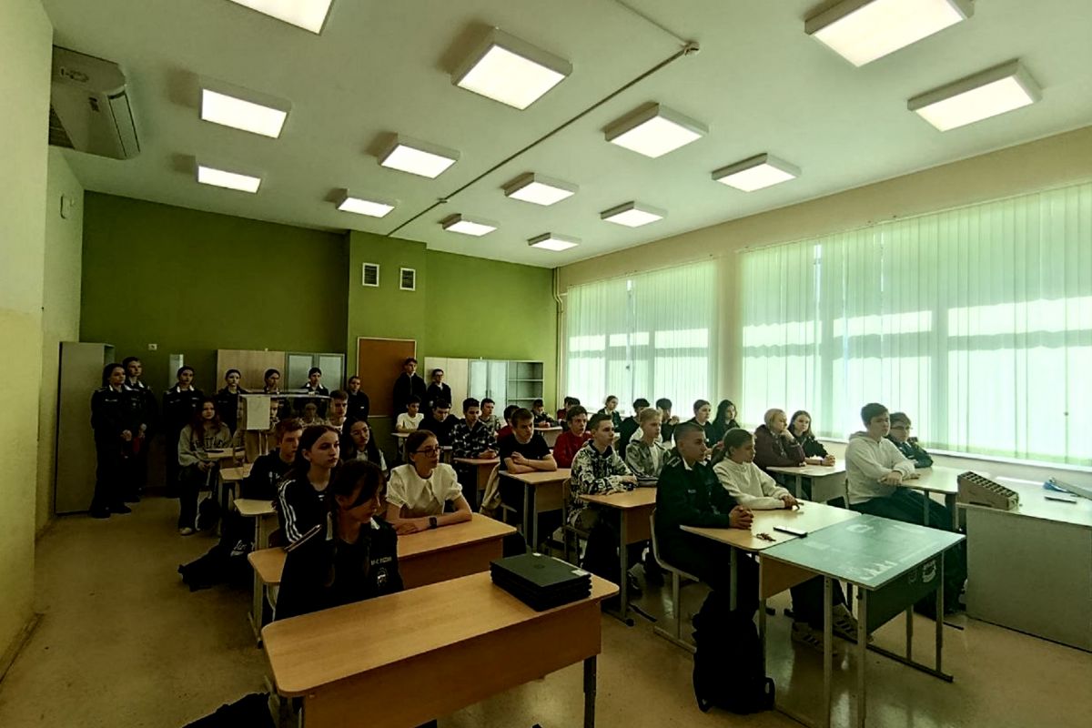 В ТиНАО при поддержке «Единой России» открыли «Парту Героя»