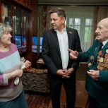 В Казани поздравляют ветеранов с 80-летием Победы