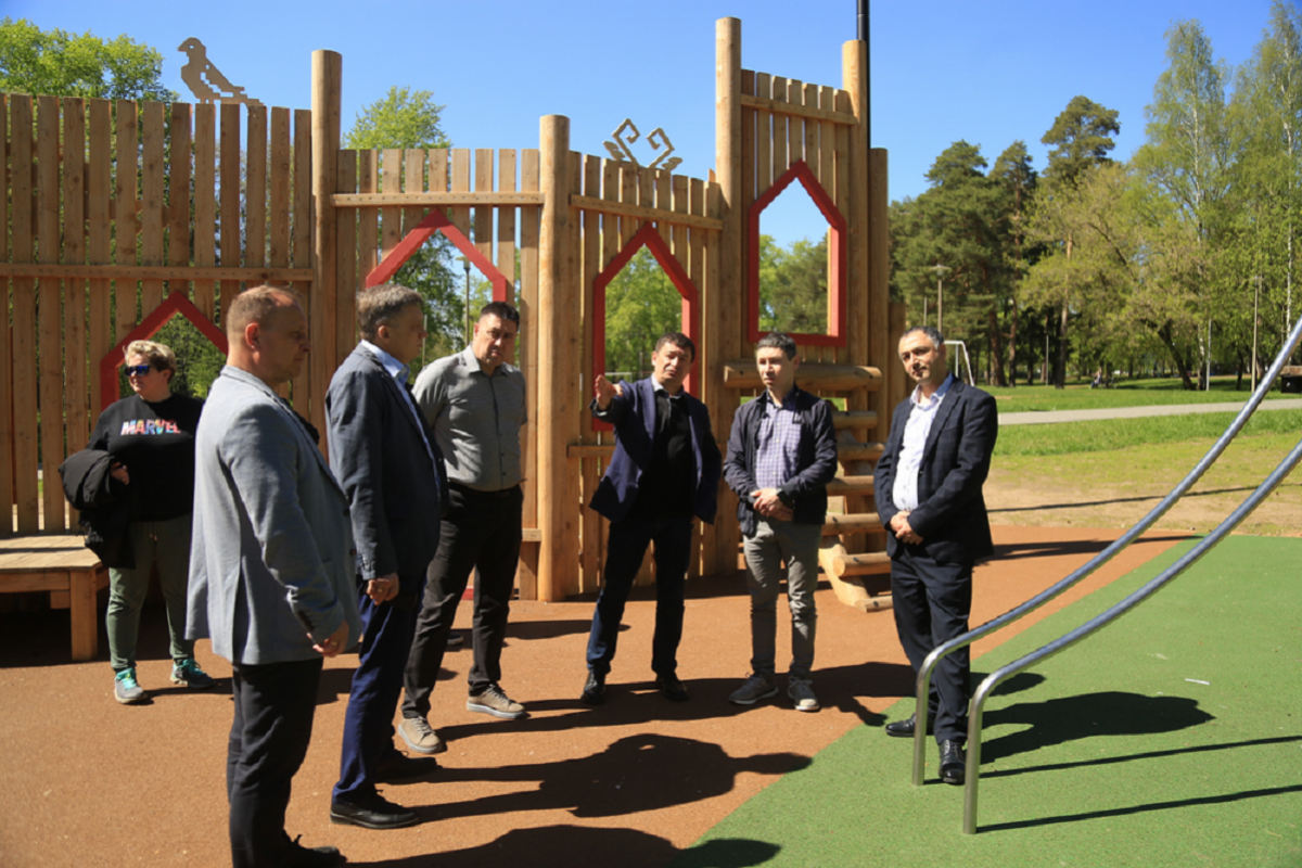 Депутаты Городской думы Ижевска проверили территории, благоустроенные в 2024 году по нацпроекту