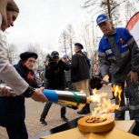 «Единая Россия» и «Газпром» обеспечили зажжение Вечных огней на мемориалах по всей стране