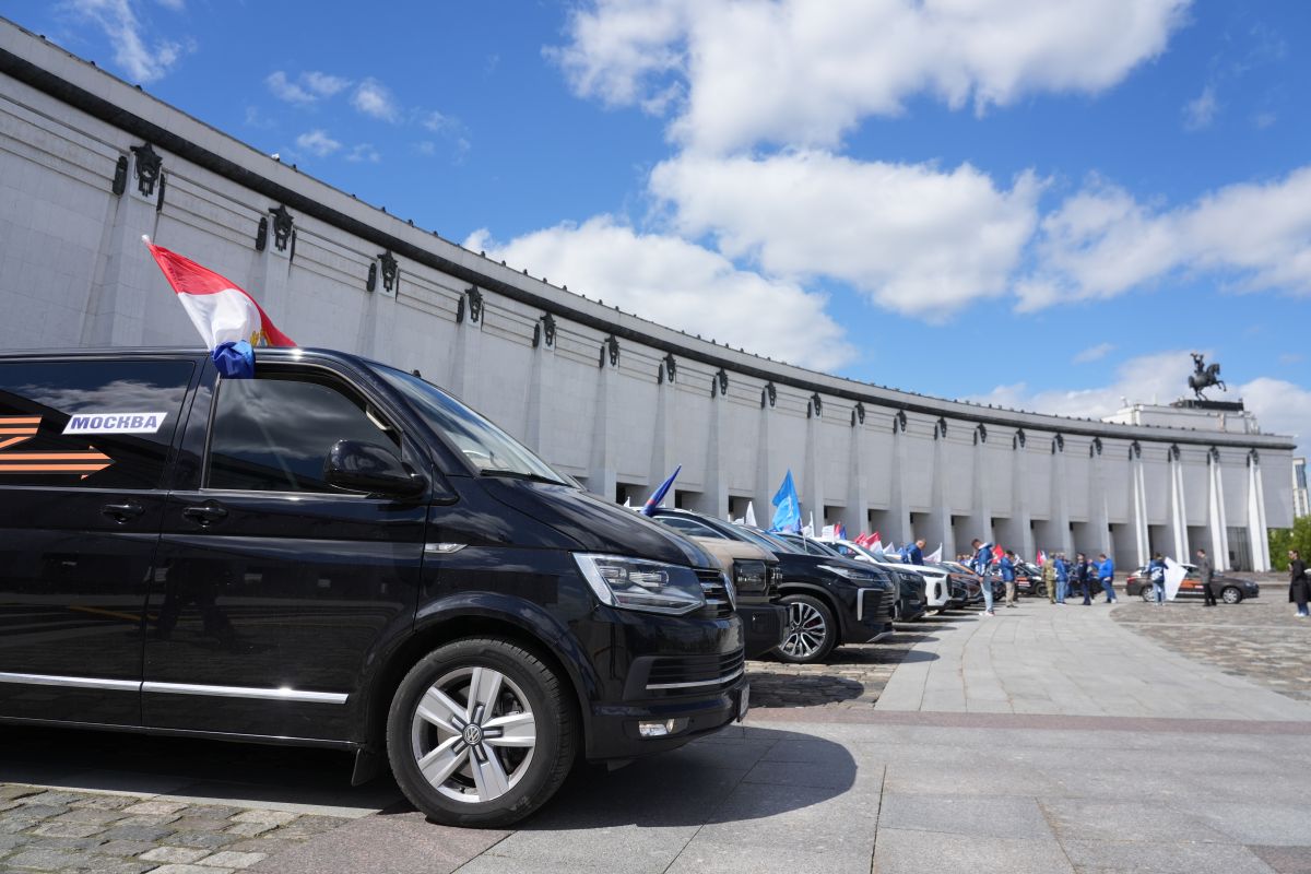 Патриотический автопробег «Единой России» «Гордимся Победой» завершился в Москве