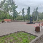 Ко Дню Победы оренбургские строители восстановили памятник погибшим в годы Великой Отечественной войны в Перевальске