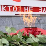 В Карачаево-Черкесии зажгли Вечный огонь на мемориале «Родина-мать»