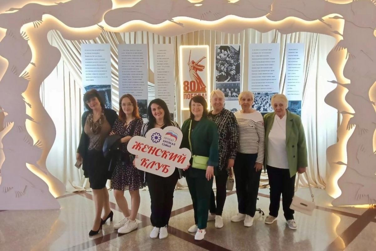 При поддержке «Единой России» в Ростове-на-Дону организовали посещение театра для мам детей с ОВЗ