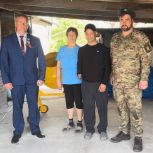 Единороссы передали бетоносмеситель участнику СВО из Станицы Луганской