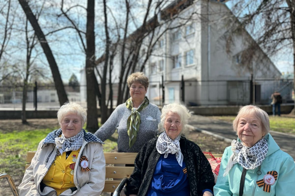 «Серебряные волонтеры»  Волжского района помогли участникам Великой Отечественной войны