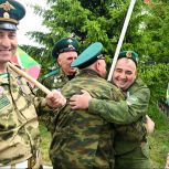 Единороссы приняли участие в мероприятиях, приуроченных ко Дню пограничника