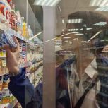 Активисты «Единой России» проверили качество товаров в продуктовых магазинах