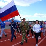 Сторонники «Единой России» организовали в селе Уват легкоатлетический забег в честь Великой Победы