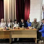 Посиделки у «Очага единения», поездки жителей округов друг к другу в гости и турниры во дворах: Херсонская область впервые присоединилась ко «Дню соседей»
