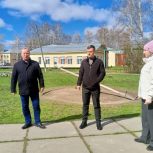 «Единая Россия» в Каргаске контролирует объекты благоустройства общественных территорий