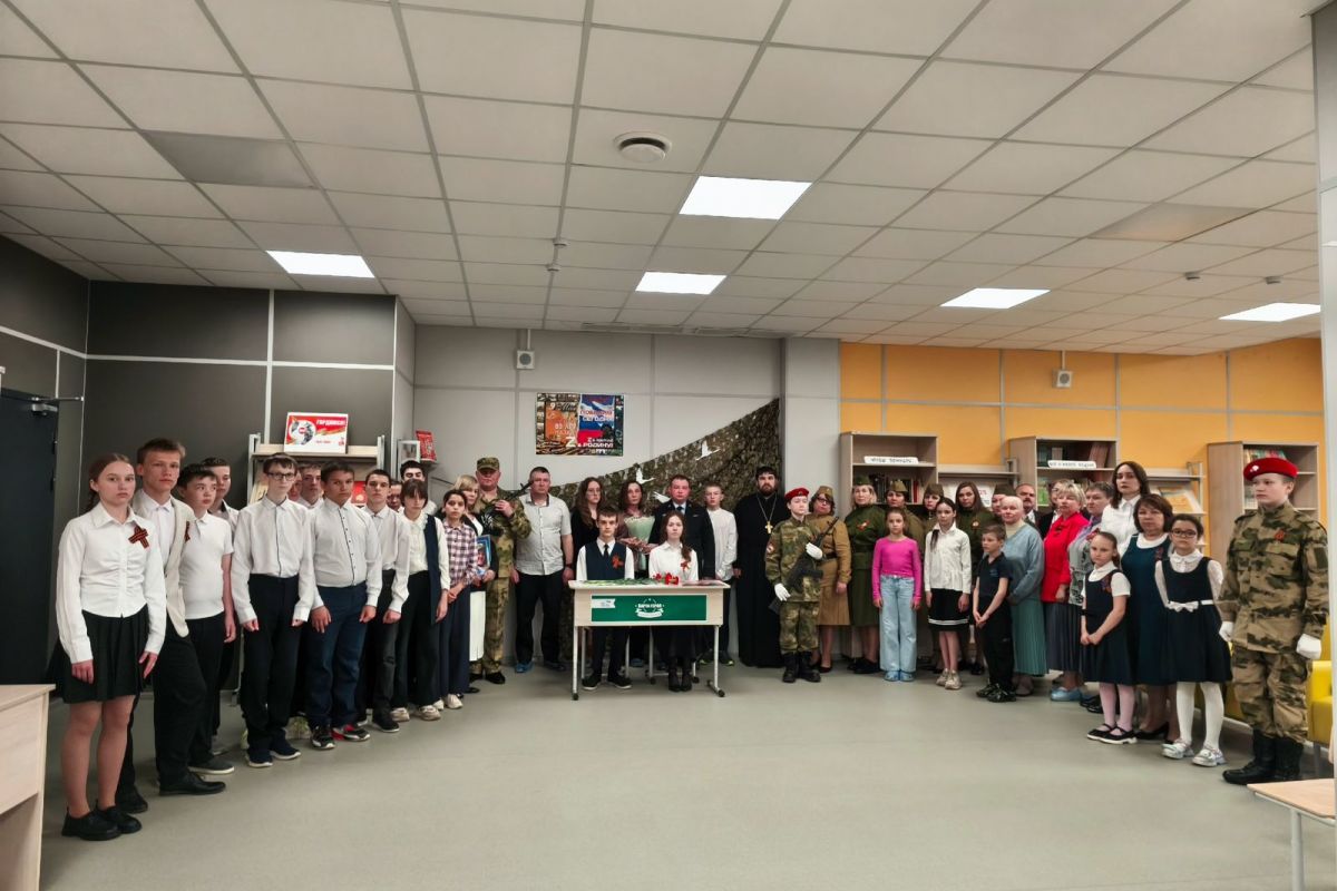 В Прикамье, в преддверии Дня Победы, при поддержке «Единой России» открыли Парты Героев