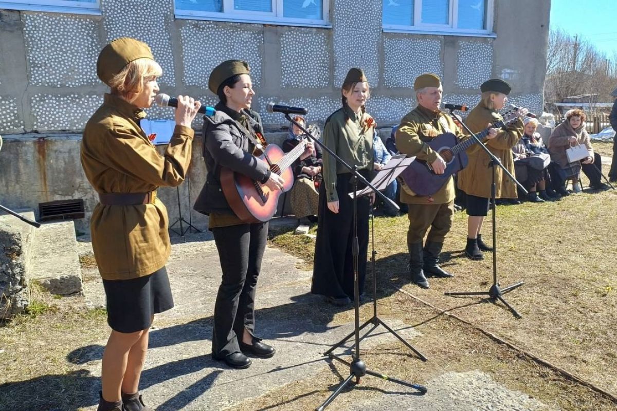 В Приморском округе проходят концерты для жителей, посвященные юбилею Победы